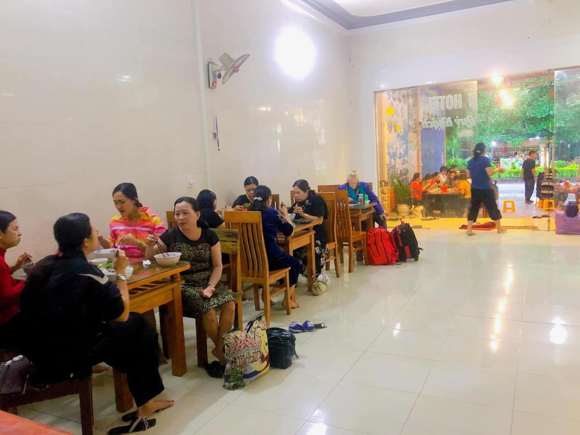 פונג נה Nam Anh Hotel מראה חיצוני תמונה