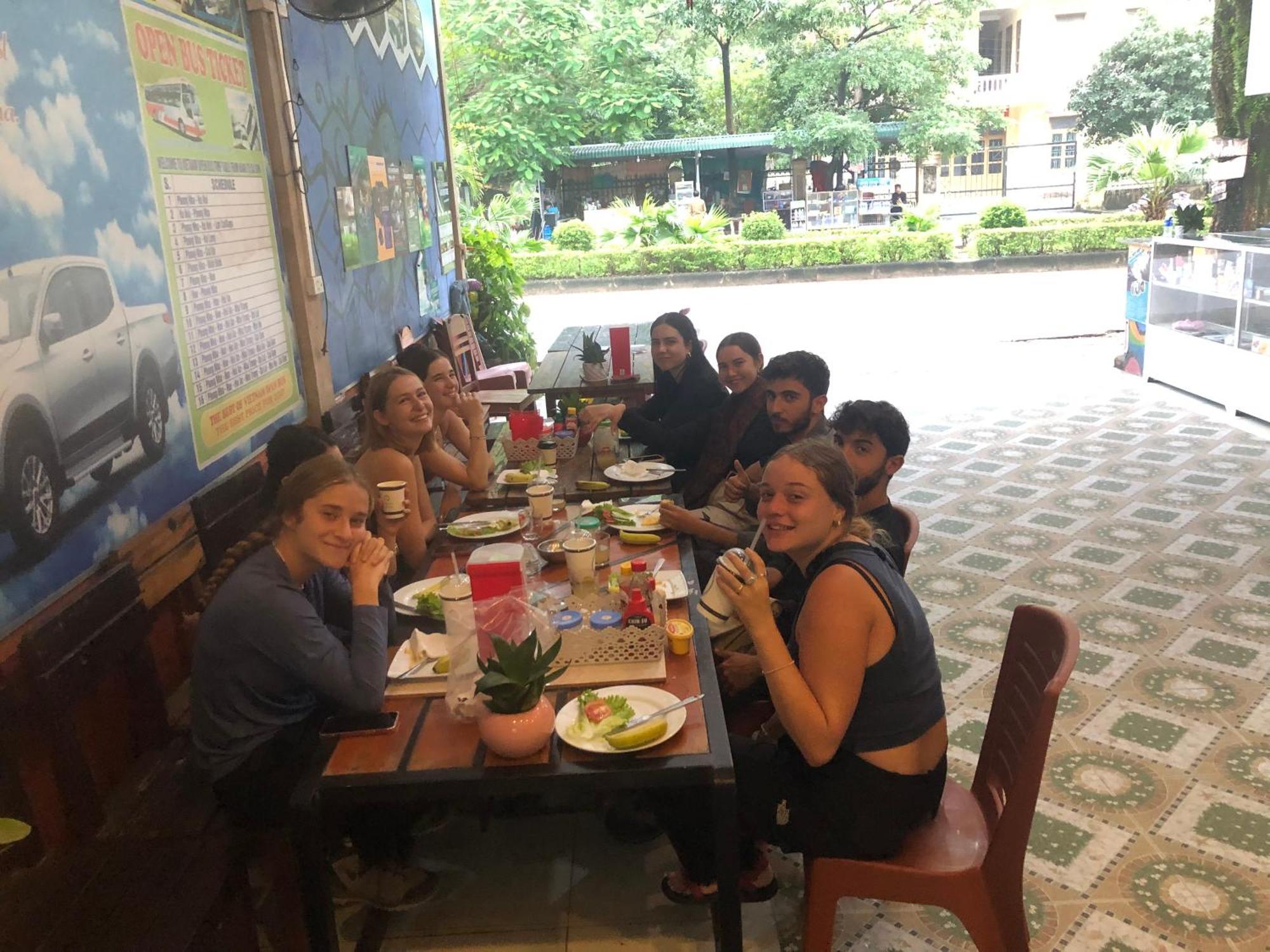 פונג נה Nam Anh Hotel מראה חיצוני תמונה